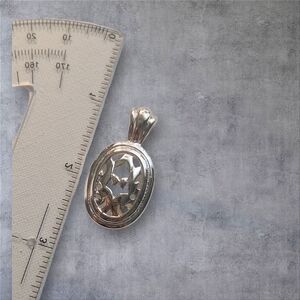 Silver Necklace with Timeless Elegance